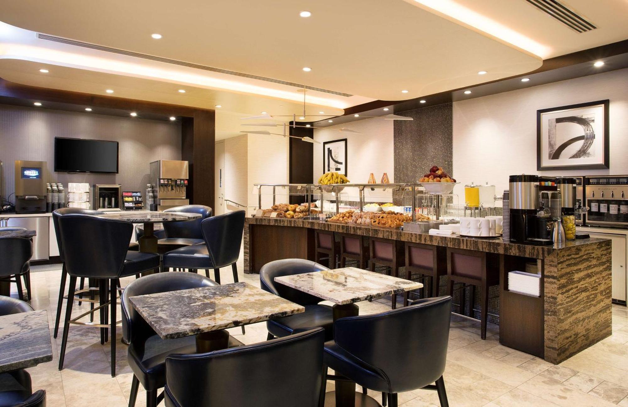 Hotel New York Hilton Midtown Esterno foto
